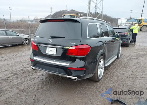 2015 Mercedes-Benz Gl 550 4Matic z USA, uszkodzony, nr VIN 4JGDF7DE6FA491722
